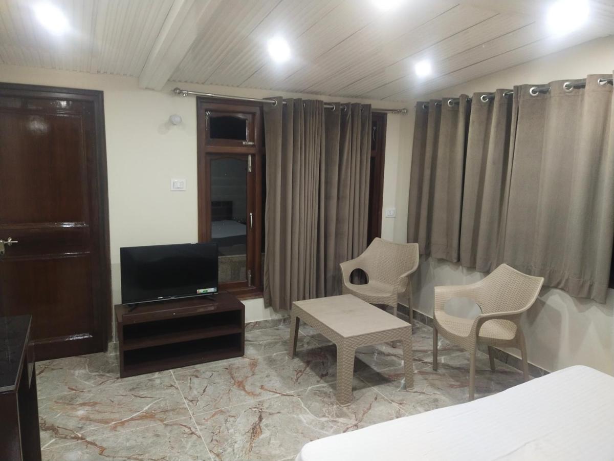 Dhanlaxmi Apartments Shimla Eksteriør bilde
