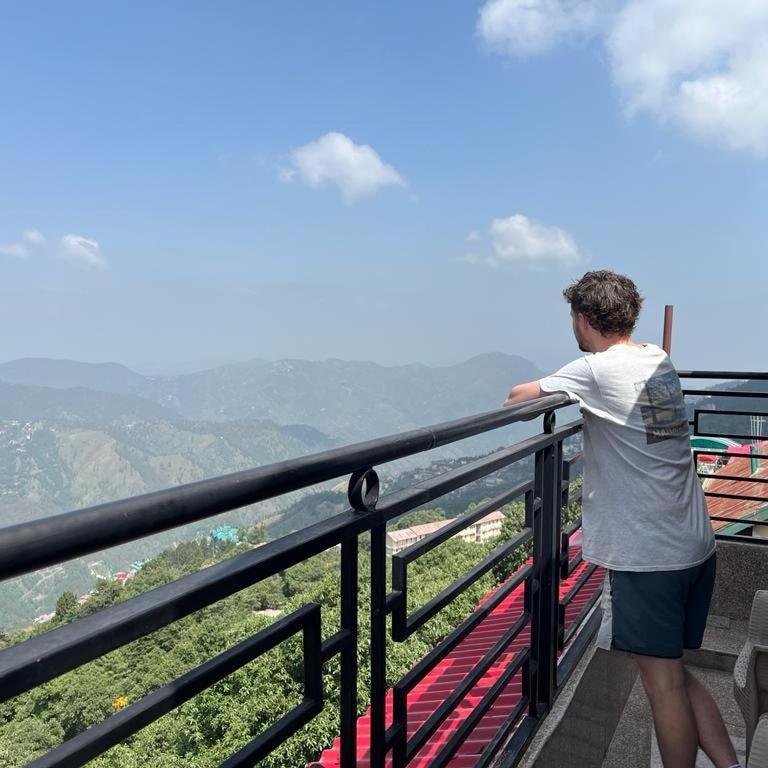 Dhanlaxmi Apartments Shimla Rom bilde