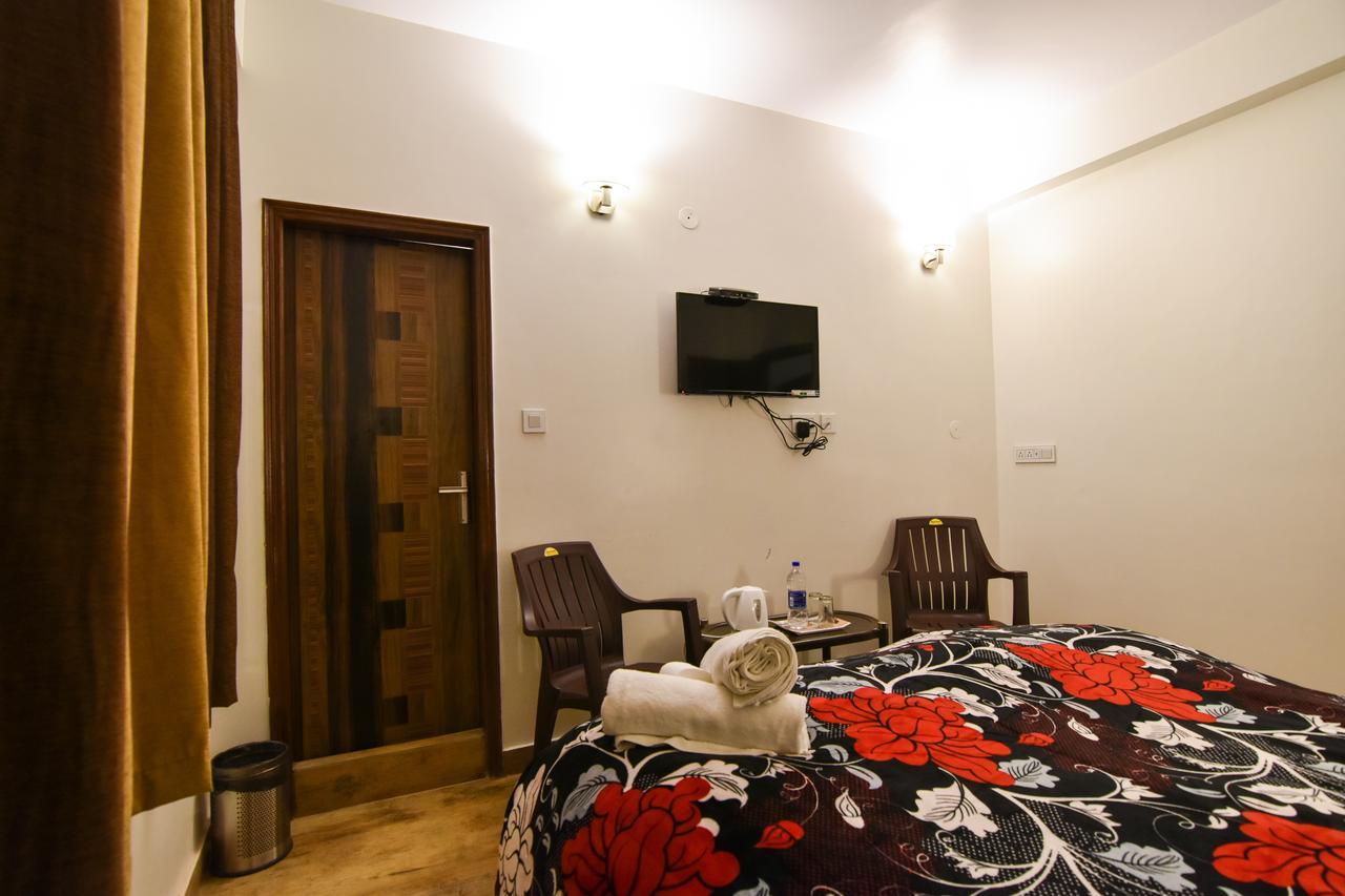 Dhanlaxmi Apartments Shimla Eksteriør bilde