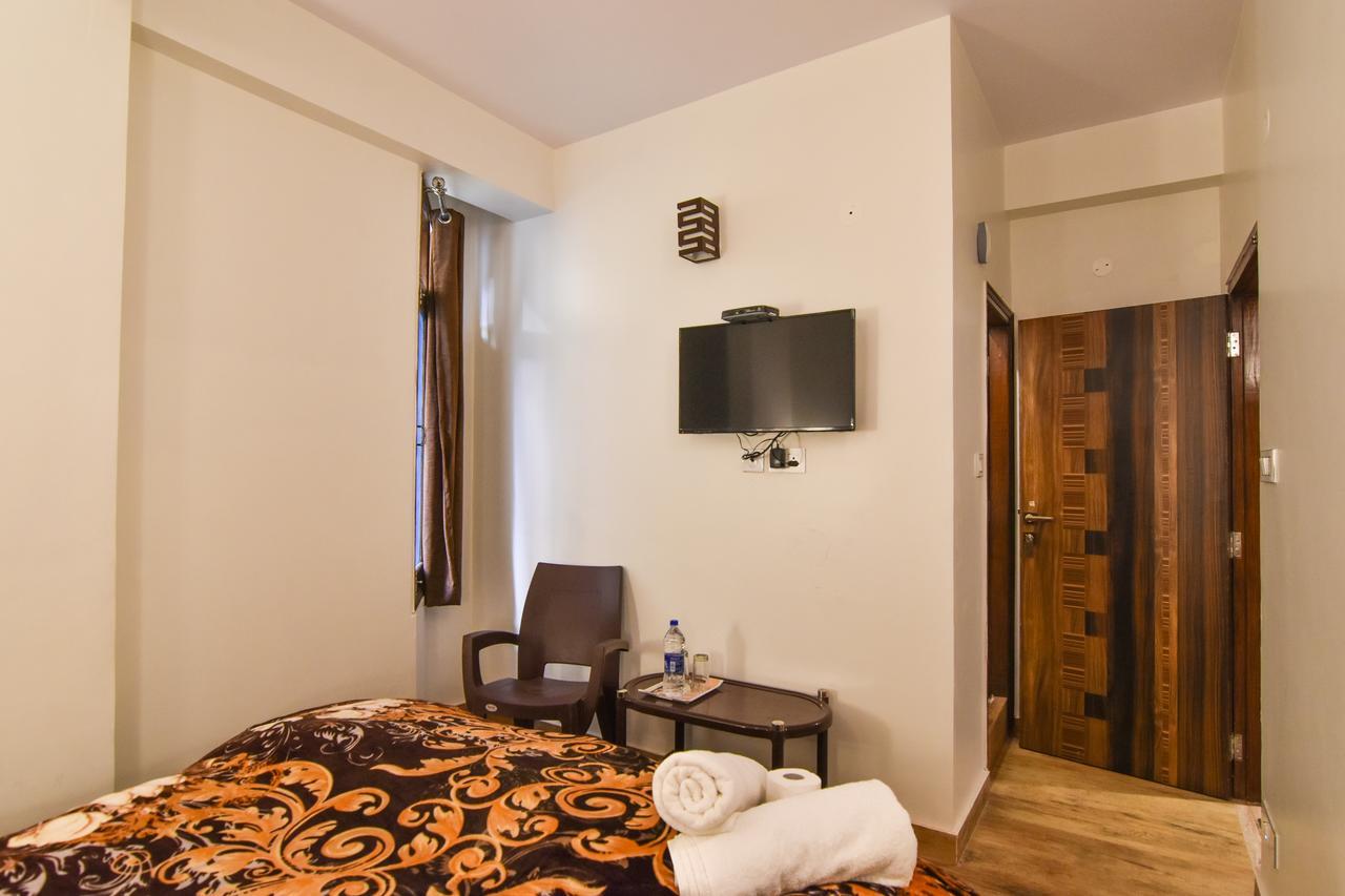 Dhanlaxmi Apartments Shimla Eksteriør bilde